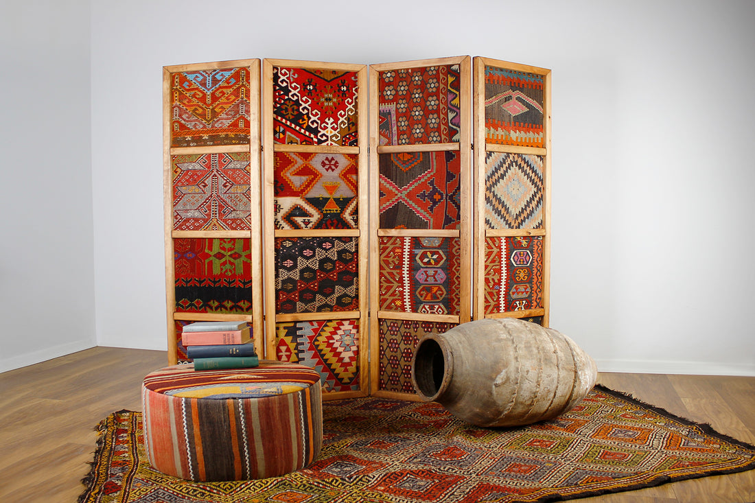 Rug Folding Screen