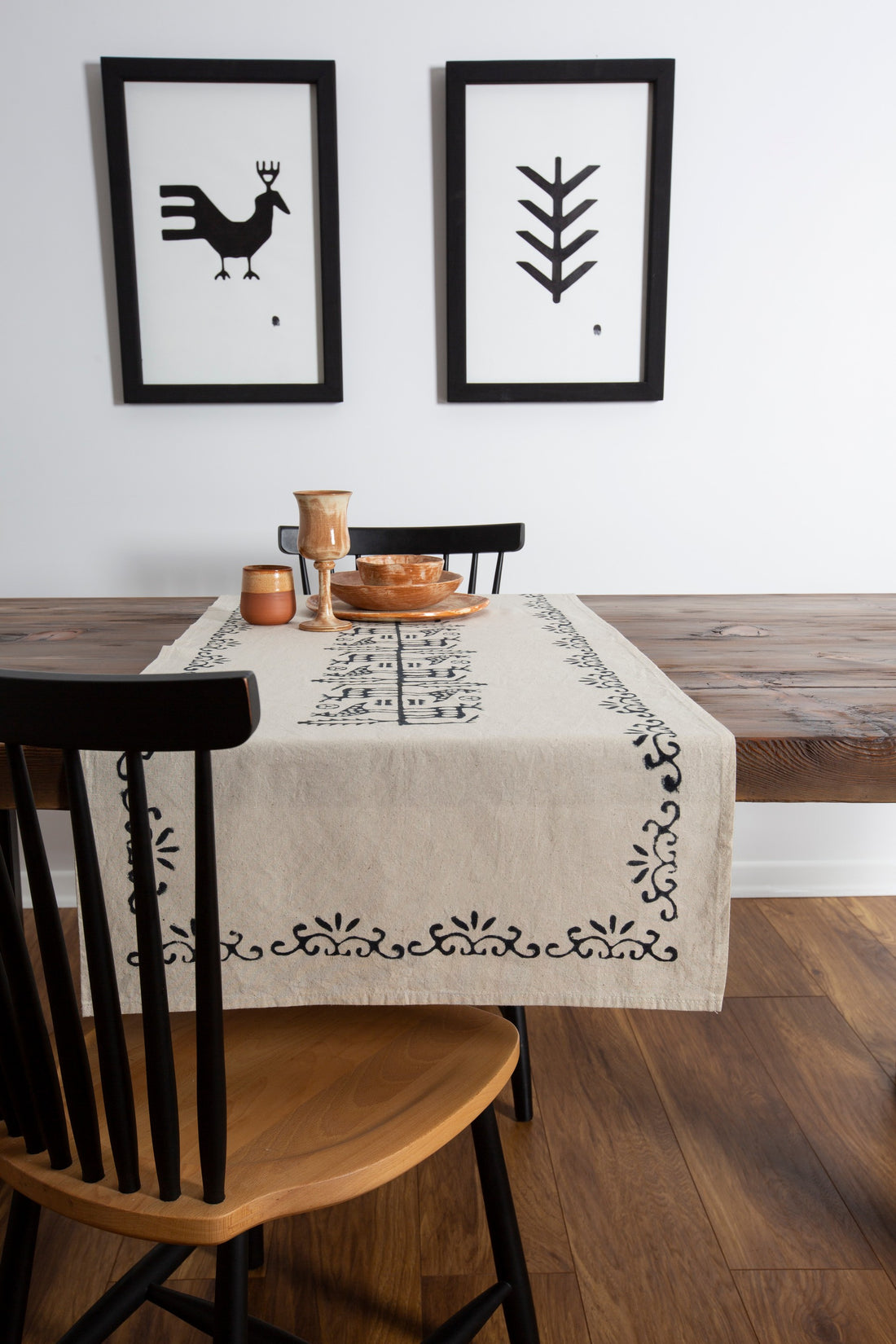 RUNNER & TABLE CLOTH